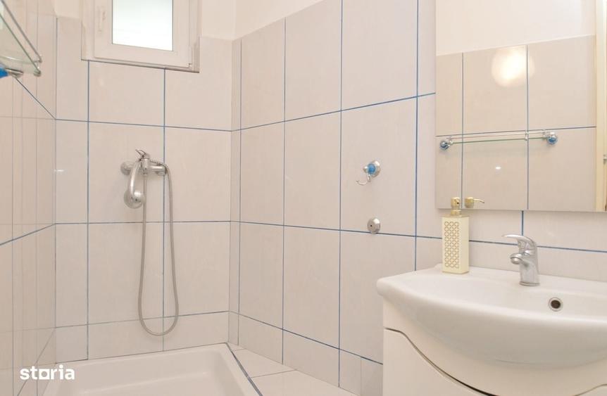 Apartament cu 3 camere în Calea Victoriei