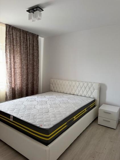 Apartament cu 2 camere nedecomandat, mobilat în Central