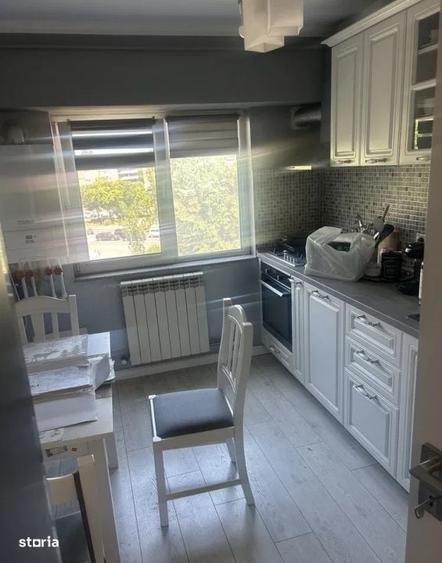 Apartament cu 3 camere decomandat în Dacia