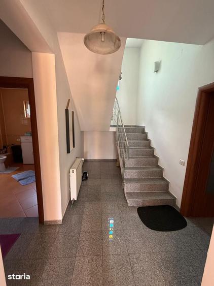 Casă cu 5 camere cu Teren 650 Mp în Chiajna