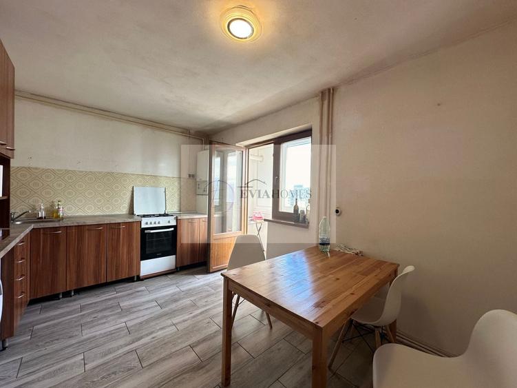 Apartament cu 3 camere semidecomandat, mobilat în Grigorescu