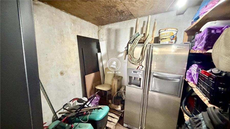 Casă cu 3 camere cu Teren 3755 Mp în Aroneanu