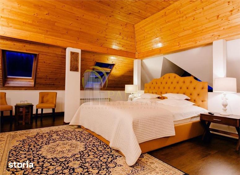 Casă cu 8 camere cu Teren 1000 Mp în Central