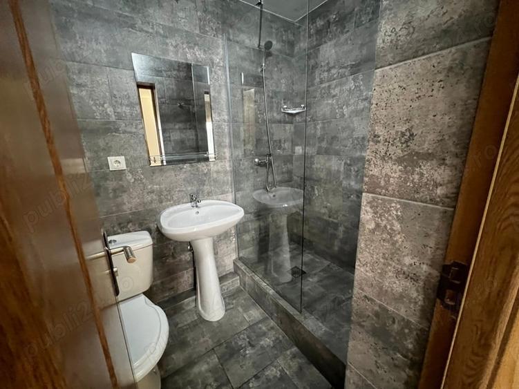 Casă cu 19 camere în Durău