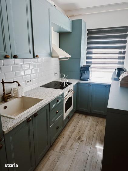 Apartament cu 3 camere decomandat în Florești