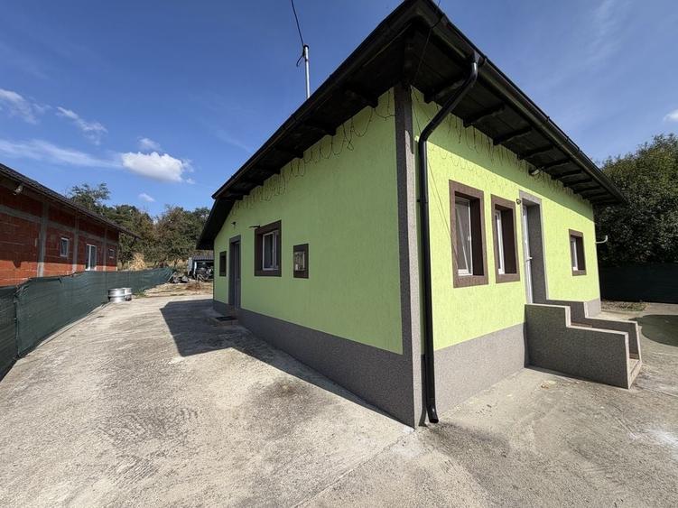Casă cu 3 camere în Tutana