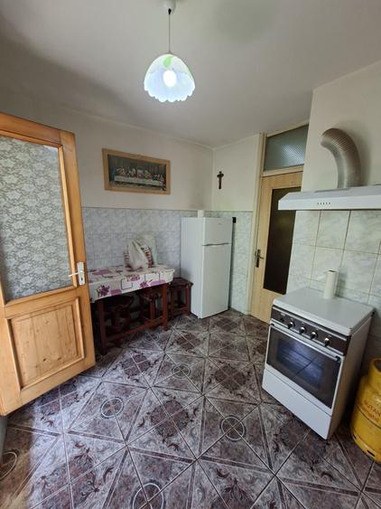 Apartament cu 2 camere decomandat în Mineri