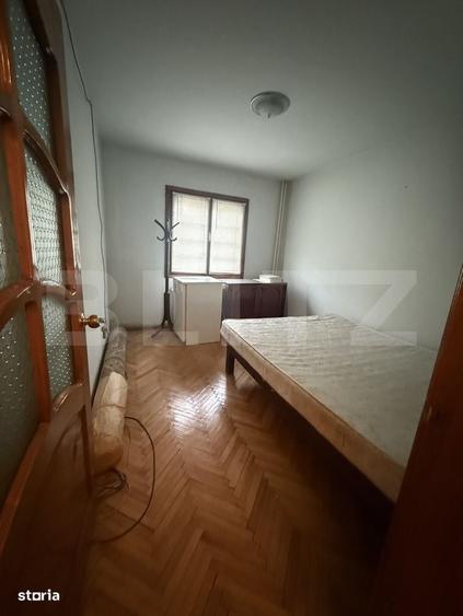 Apartament cu 4 camere decomandat în Tunari