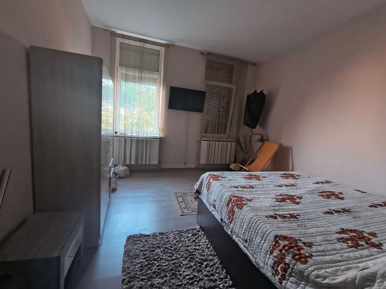 Apartament cu 2 camere decomandat, mobilat în P-ța Ovidiu