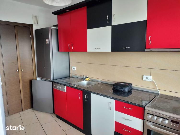 Apartament cu 3 camere în Plopilor