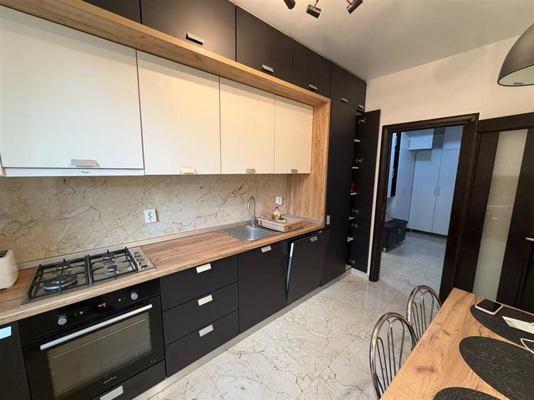 Apartament cu 2 camere decomandat în Rediu
