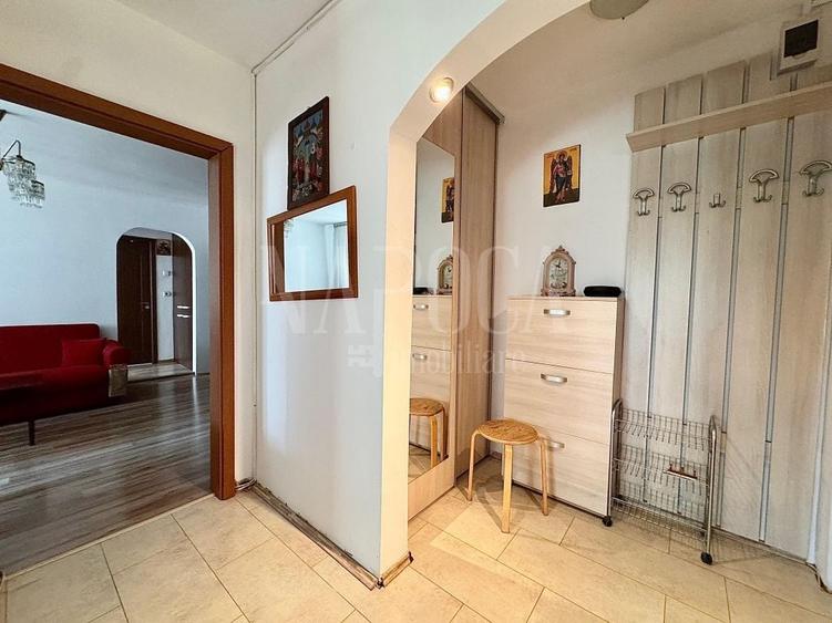 Apartament cu 3 camere semidecomandat în Mănăștur