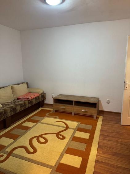 Garsonieră decomandată în Exterior Vest