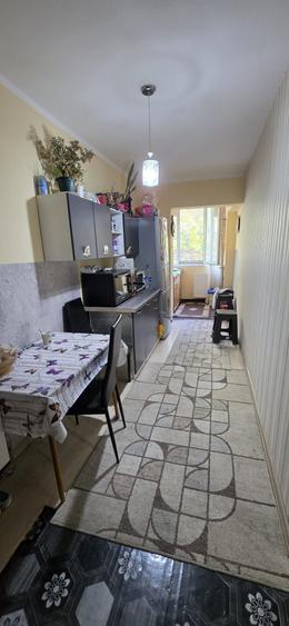 Garsonieră decomandată în Rogerius