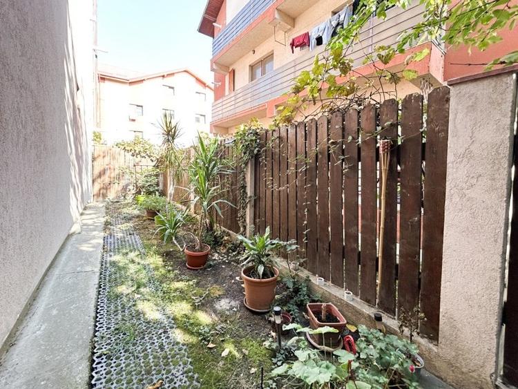 Apartament la pret de garsoniera cu gradina de 35mp + parcare - 20