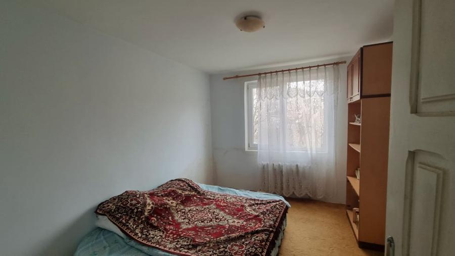 Casă individuală cu 6 camere cu Canalizare în Chiojdu