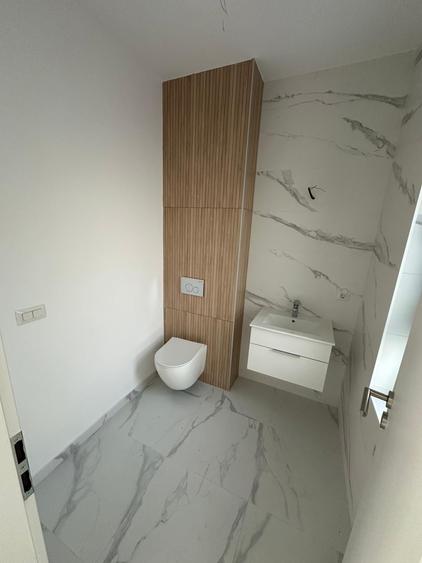 Duplex cu 4 camere cu Teren 190 Mp în Giurgiului
