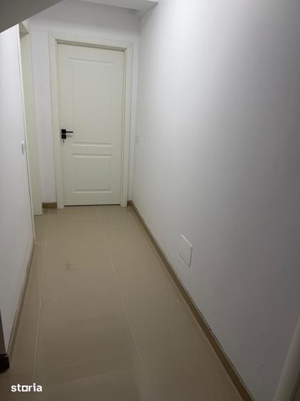 Apartament cu 3 camere în Calea București