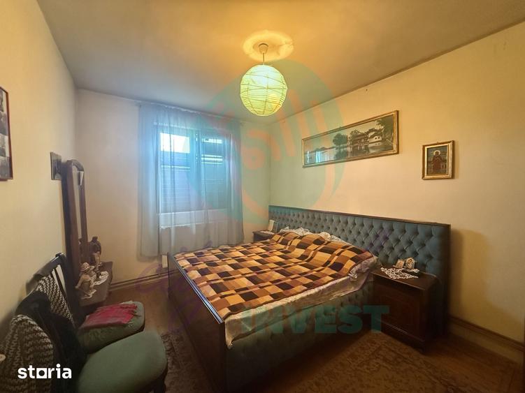 Casă cu 5 camere cu Teren 1000 Mp în Moara Domnească