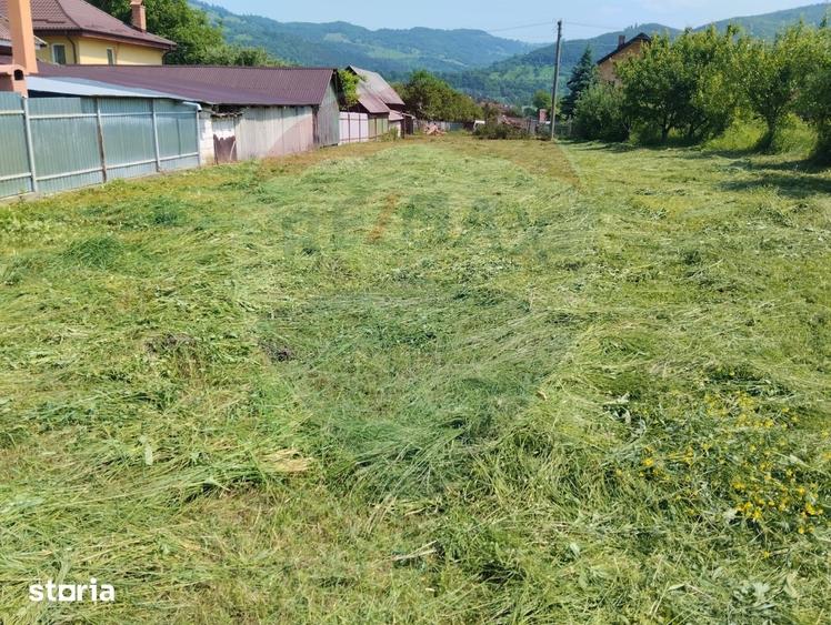Teren de 1280 mp, în Pângărați