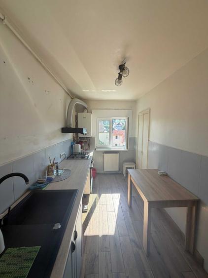 Apartament cu 2 camere decomandat în Ștrand