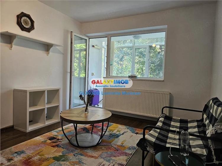 Apartament cu 2 camere semidecomandat în Aleea Trandafirilor