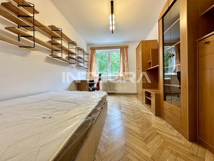 Apartament cu 3 camere decomandat, mobilat în Central