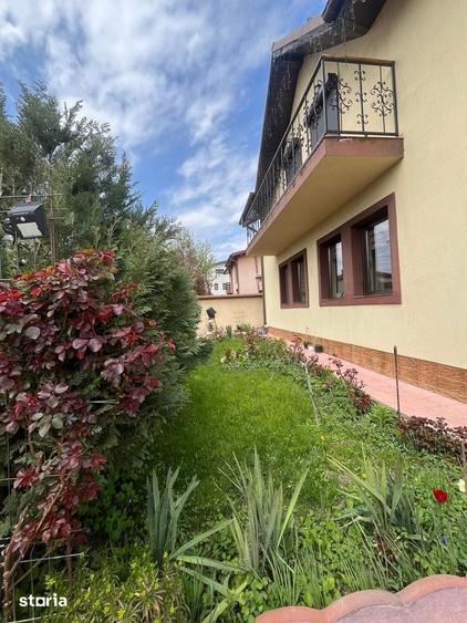 Casă cu 5 camere cu Teren 250 Mp în Berceni