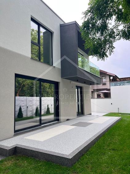 Duplex cu 4 camere cu Canalizare în Străulești