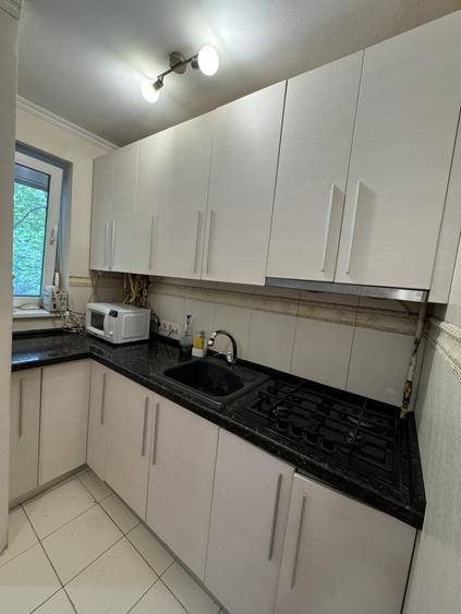 Apartament cu 2 camere semidecomandat în Ultracentral