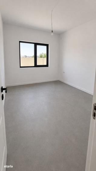 Casă cu 4 camere cu Teren 350 Mp în Central