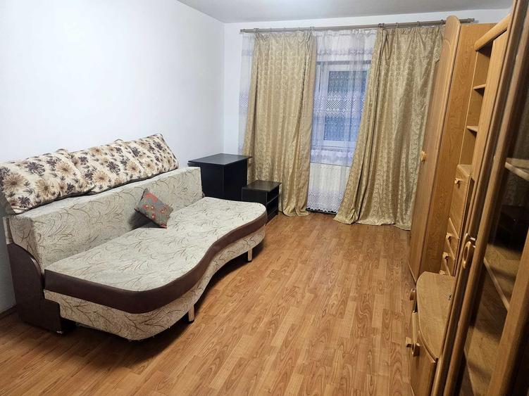 Apartament cu 2 camere decomandat în Exterior Vest