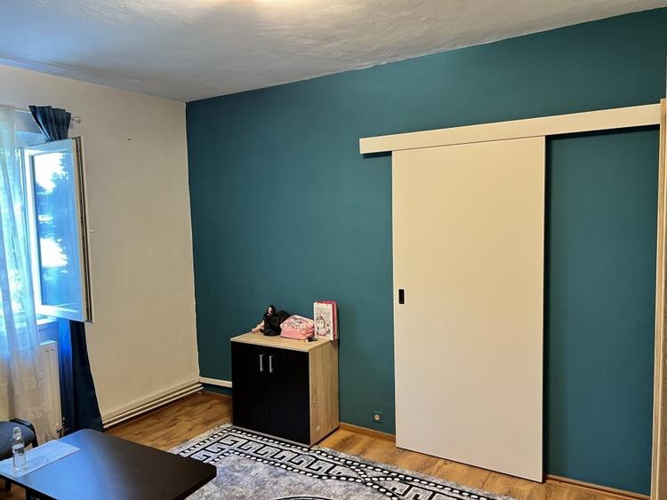 Apartament cu 2 camere nedecomandat în Țiglari