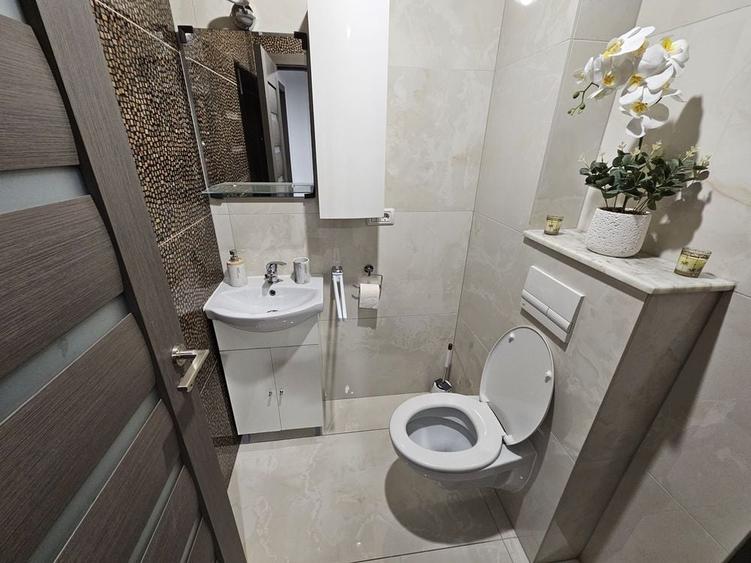 Apartament cu 3 camere decomandat în UTA