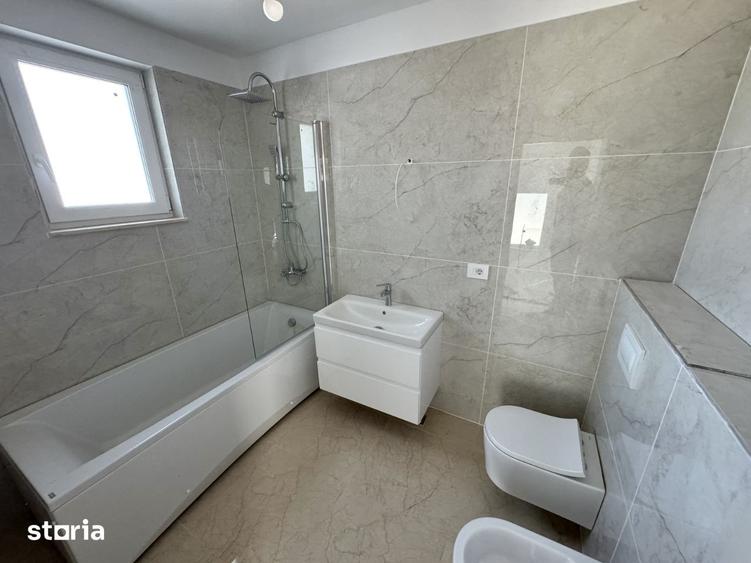 Casă cu 4 camere cu Teren 240 Mp în Valea Lupului