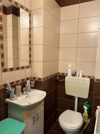 Apartament cu 4 camere decomandat în Central