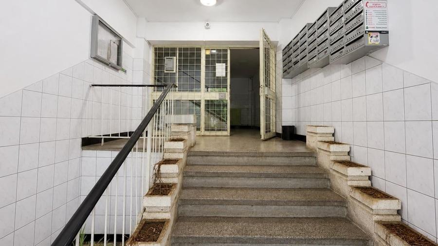 REA1029224 Apartament 2 camere I Complet renovat I Bucatarie mobilata I Metrou O - 17