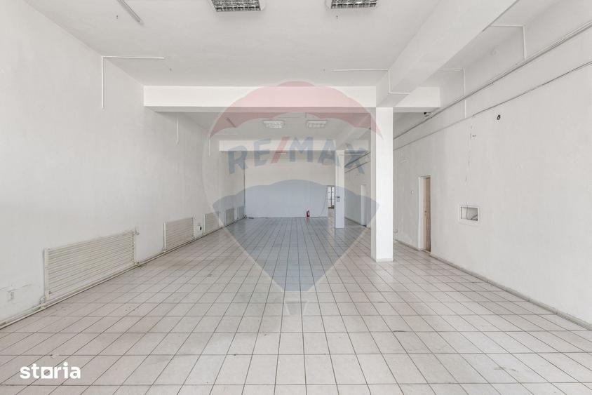Spațiu comercial, de 400 mp, în Aradul Nou