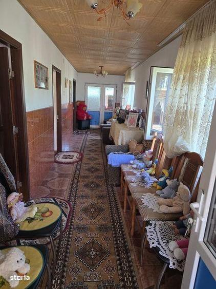 Casă cu 4 camere cu Teren 200 Mp în Central