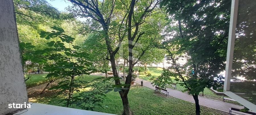 Garsonieră decomandată în Brâncoveanu
