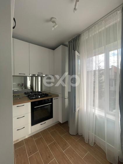 Apartament cu 2 camere semidecomandat, mobilat în Florești