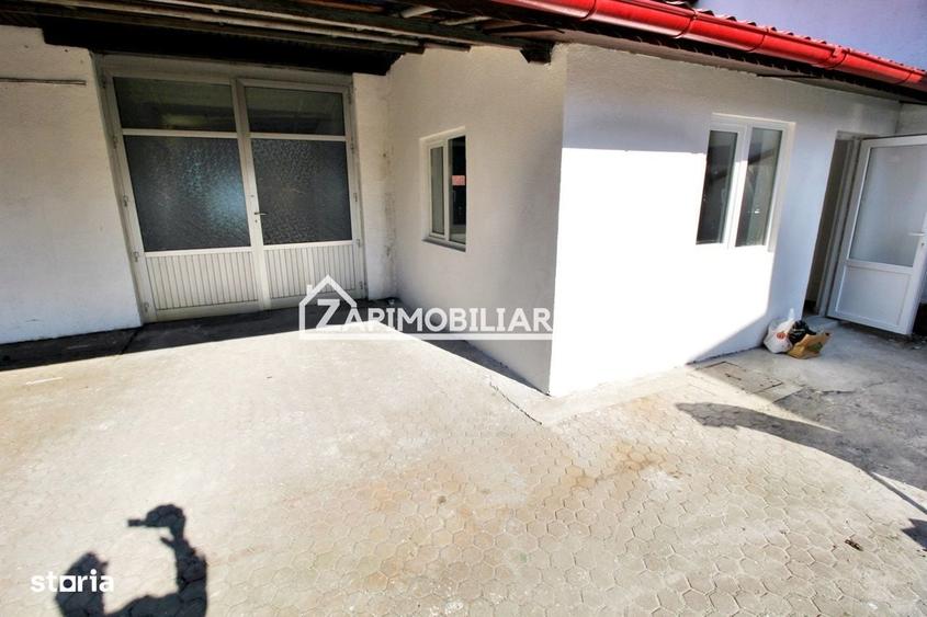 Spațiu comercial, de 70 mp, în Vălureni