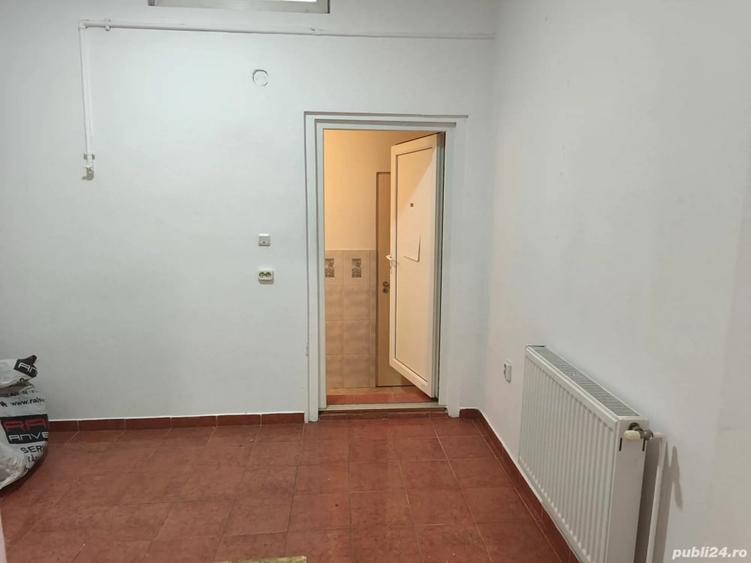 Spațiu comercial, de 30 mp, în Braytim