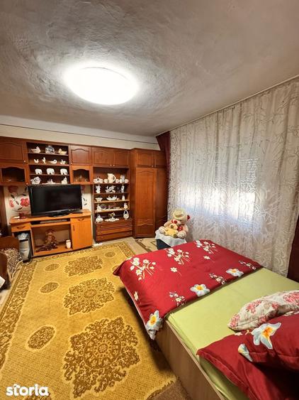 Casă cu 3 camere cu Teren 1413 Mp în Sânnicolau Român