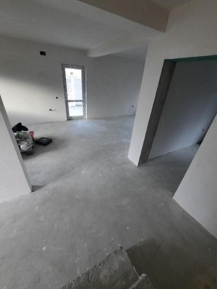 Casă individuală cu 4 camere cu Teren 340 Mp în Joița