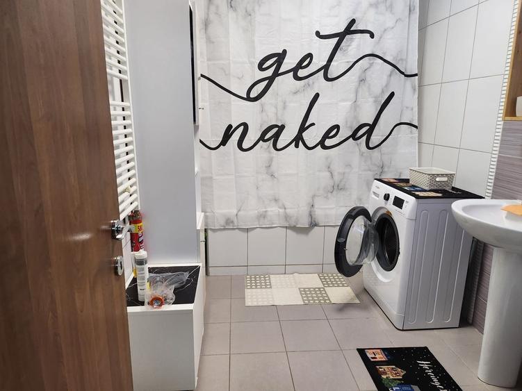 Apartament cu 2 camere decomandat, mobilat în Splaiul Unirii