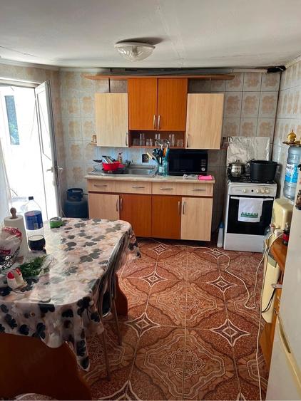 Casă cu 2 camere cu Teren 460 Mp în Potlogi