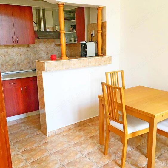 Apartament cu 3 camere semidecomandat în Elisabetin