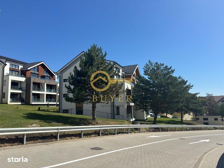 Apartament cu 5 camere în Cristian
