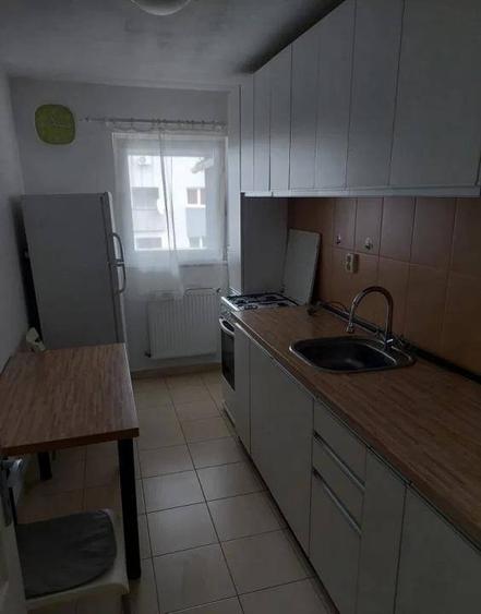 Garsonieră decomandată în Europa